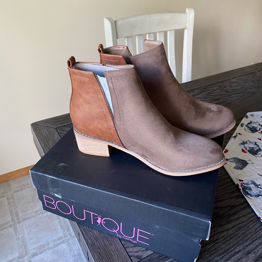 Super cute fall booties!!